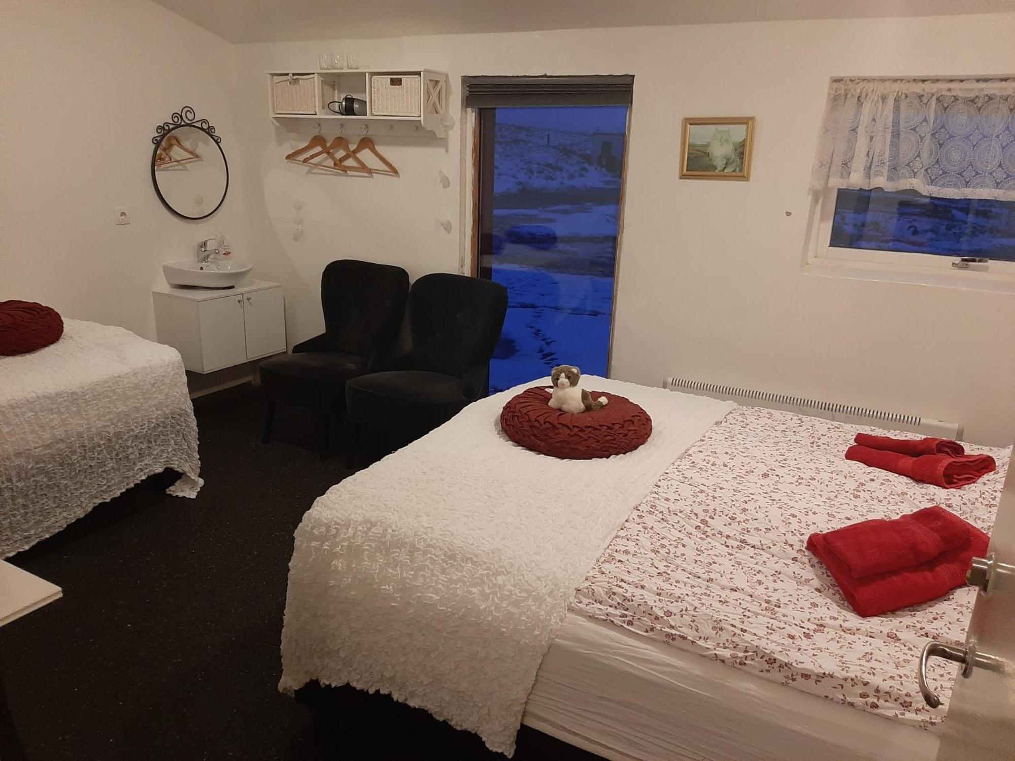 Guesthouse Holmur Екстер'єр фото